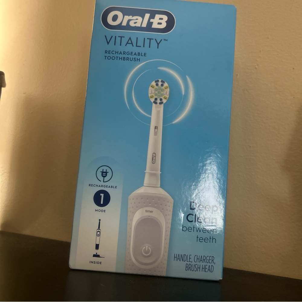 Vitality Rechargeable Toothbrush - White
